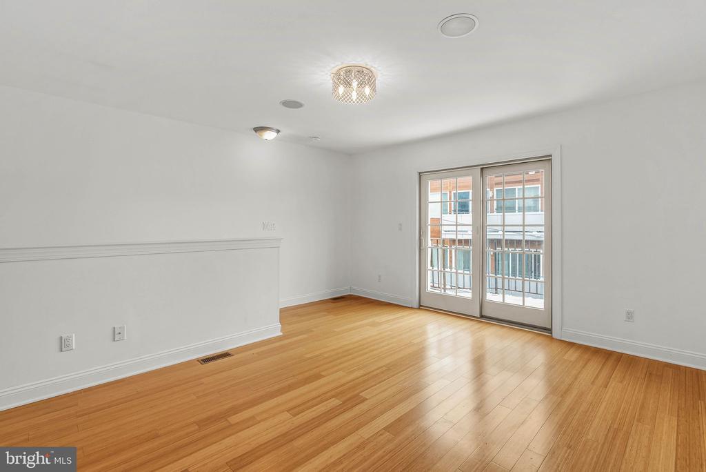 1003 N 3RD STREET Unit: B