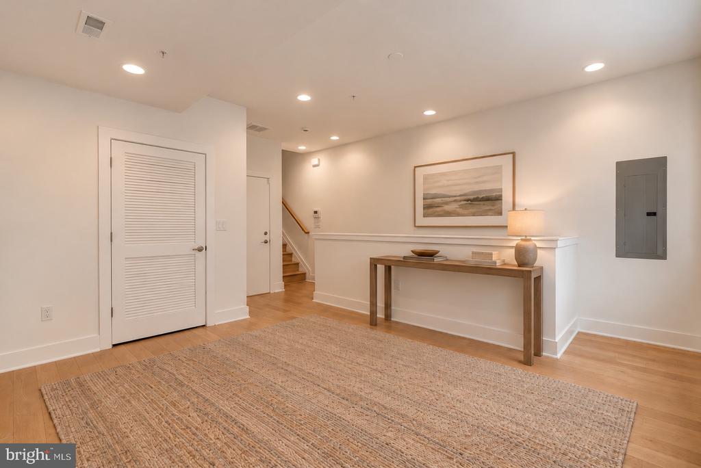 512 FAIRMOUNT AVENUE