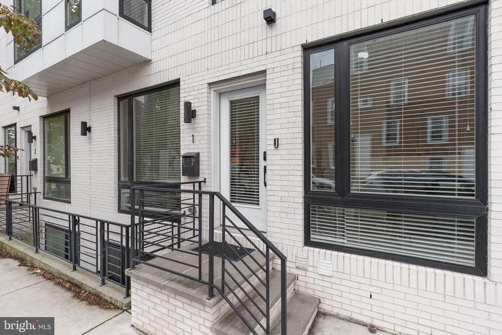 1754 WYLIE STREET Unit: 1