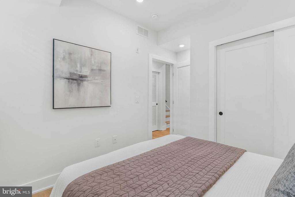 1754 WYLIE STREET Unit: 1