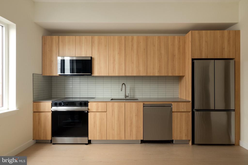 2976 RICHMOND STREET Unit: 1 BED