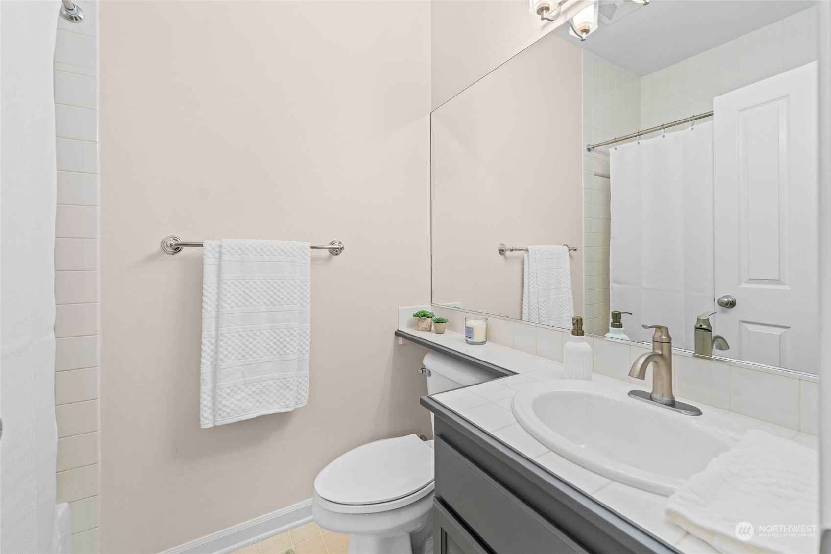 9804 NE Riverbend Drive Unit: 102