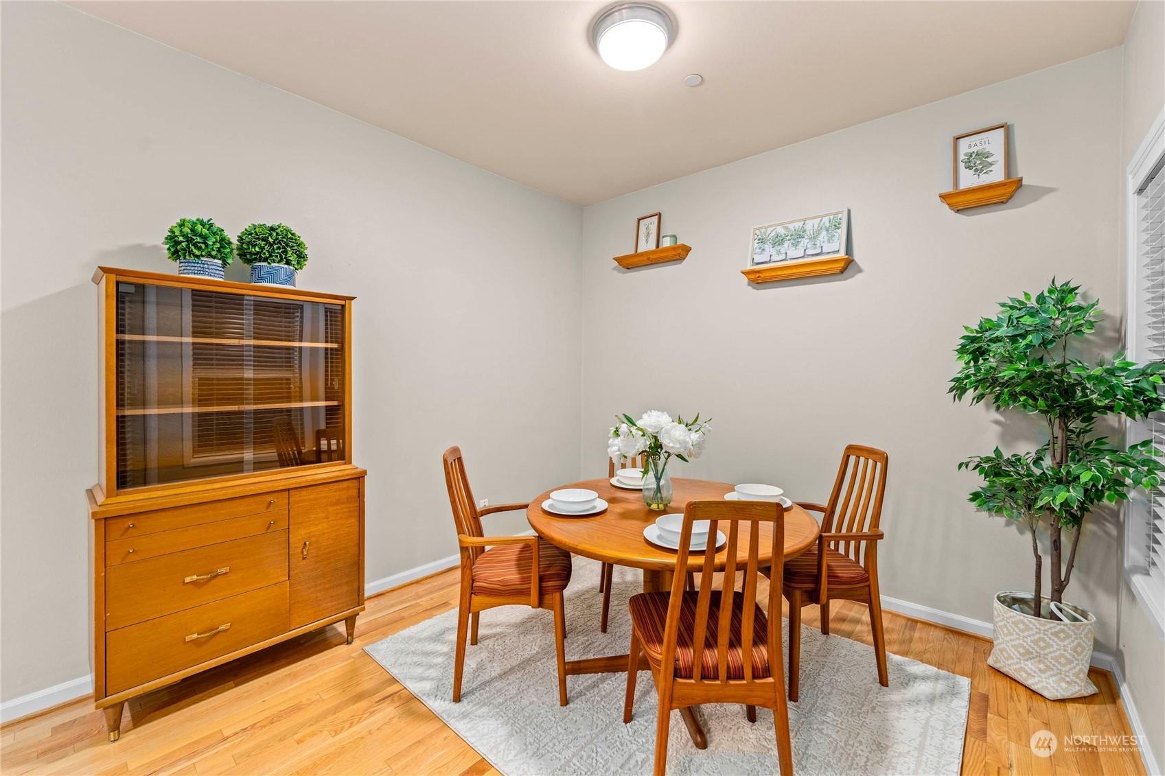 9804 NE Riverbend Drive Unit: 102