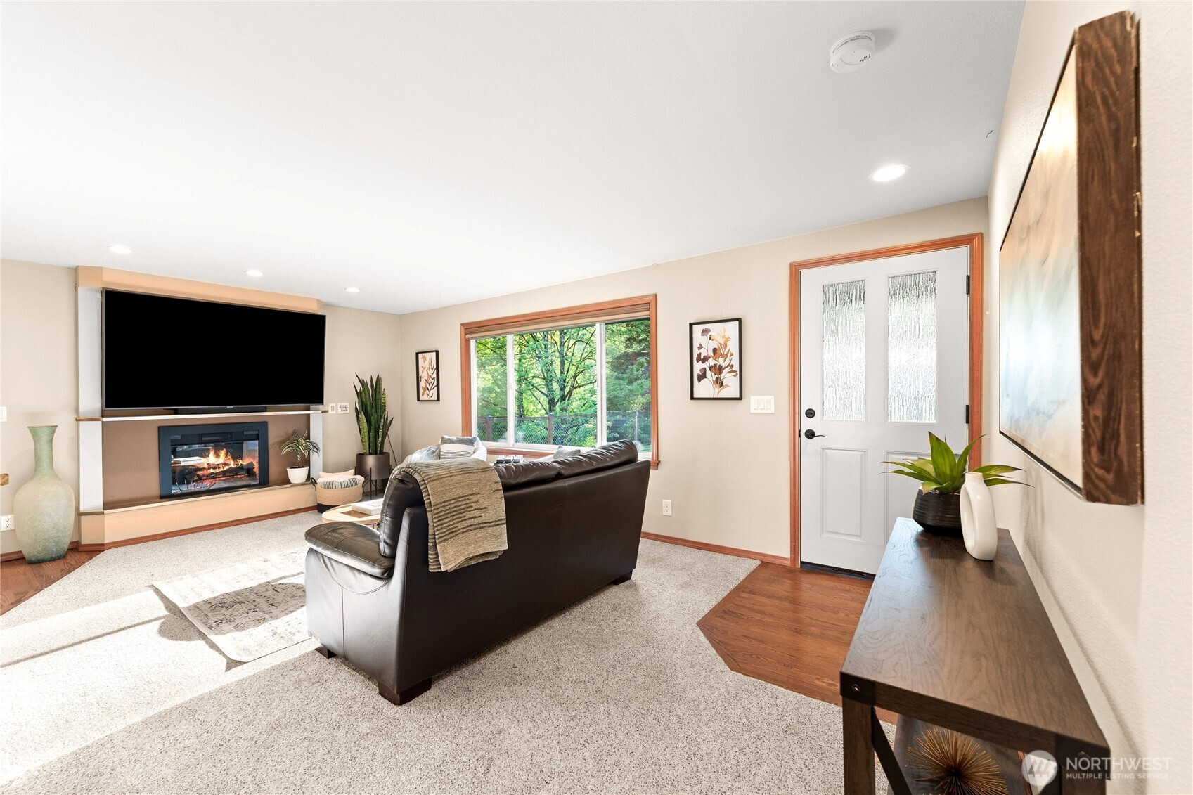 23109 Locust Way