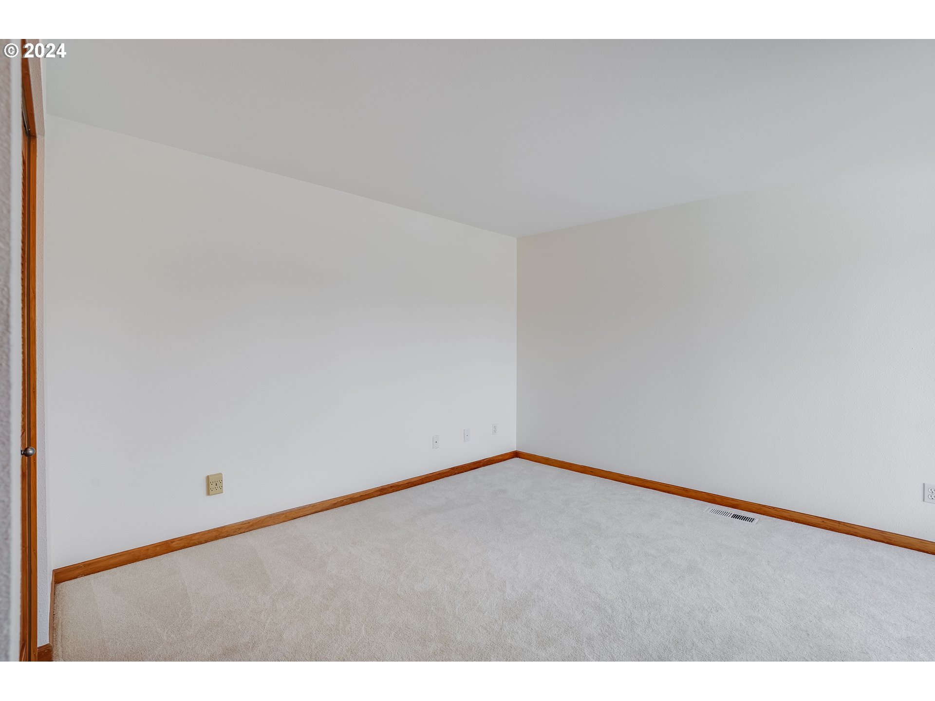 1020 NW NAITO PKWY N2