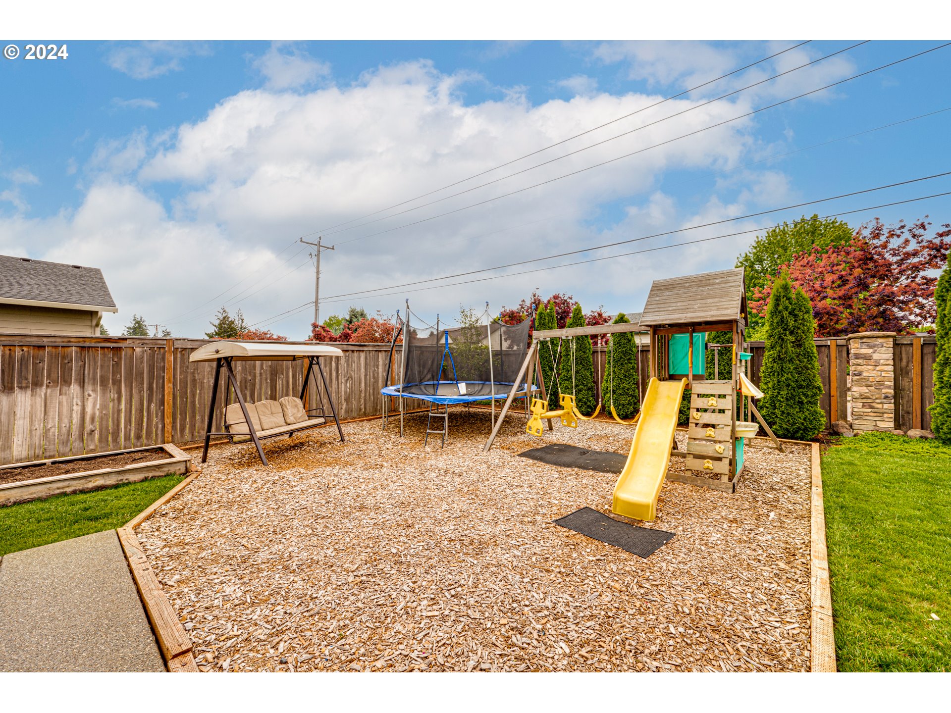 605 NE 149TH WAY
