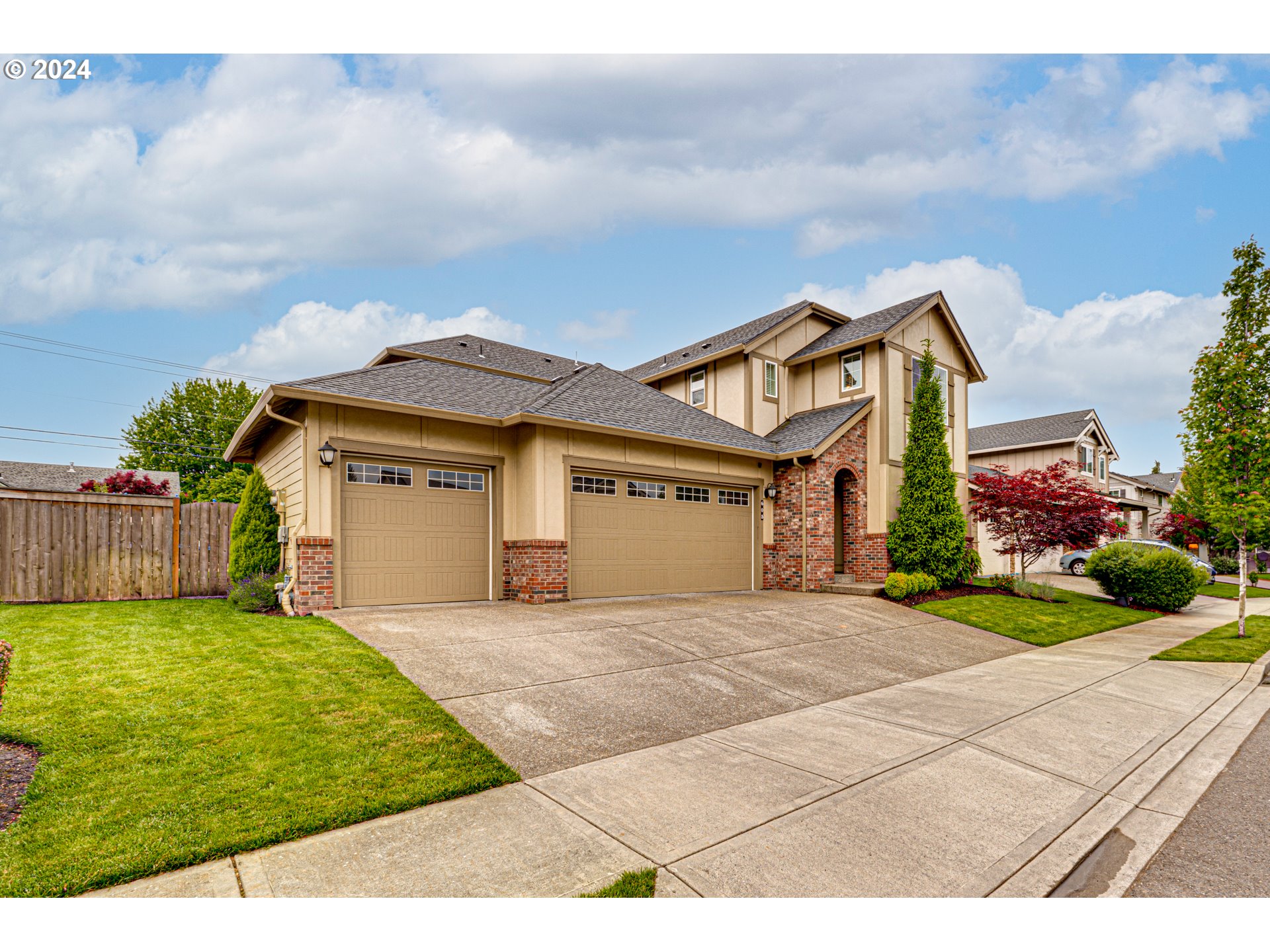 605 NE 149TH WAY
