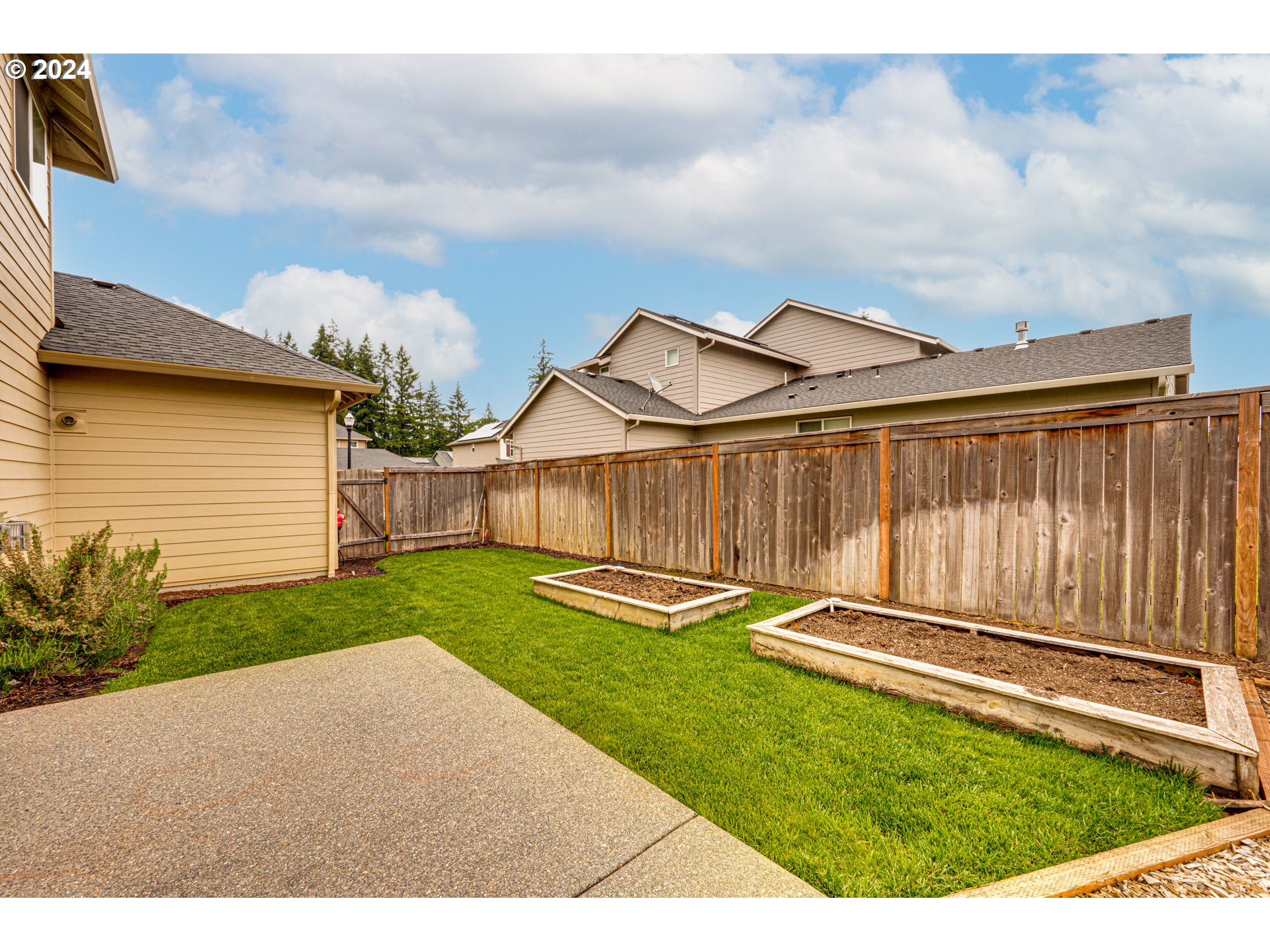 605 NE 149TH WAY