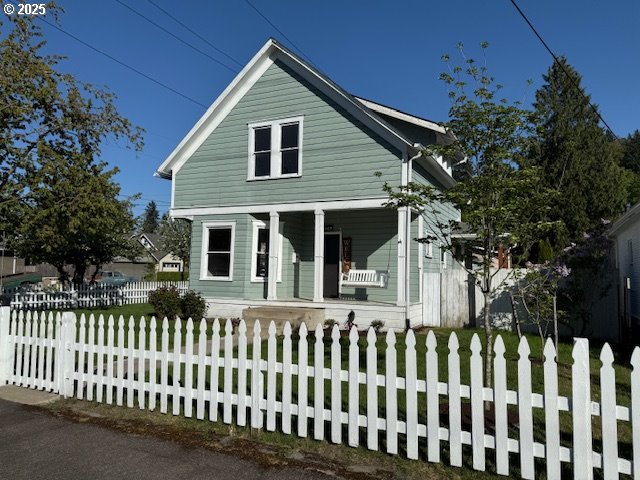 122 CENTER ST