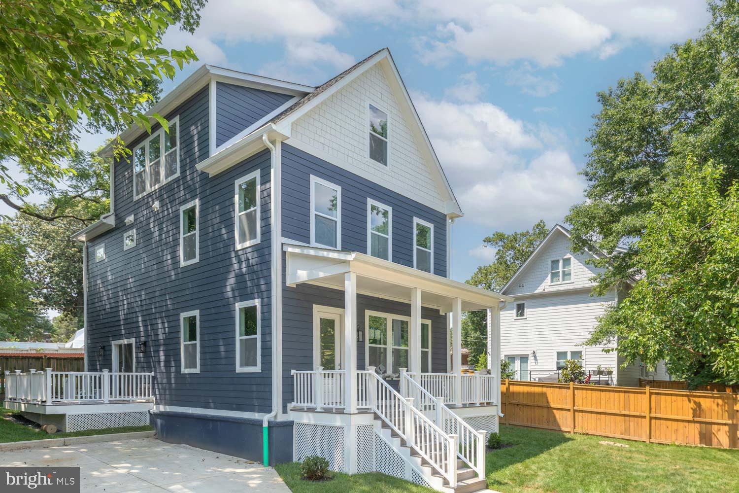 1615 IRVING STREET NE