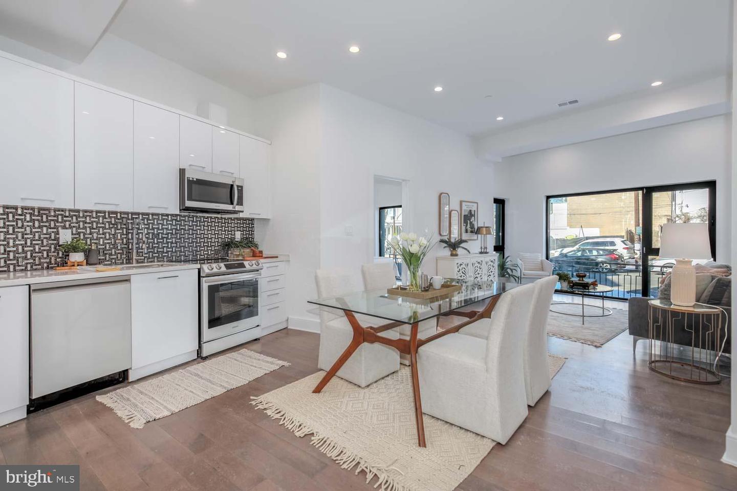 4328 Georgia Ave NW #101