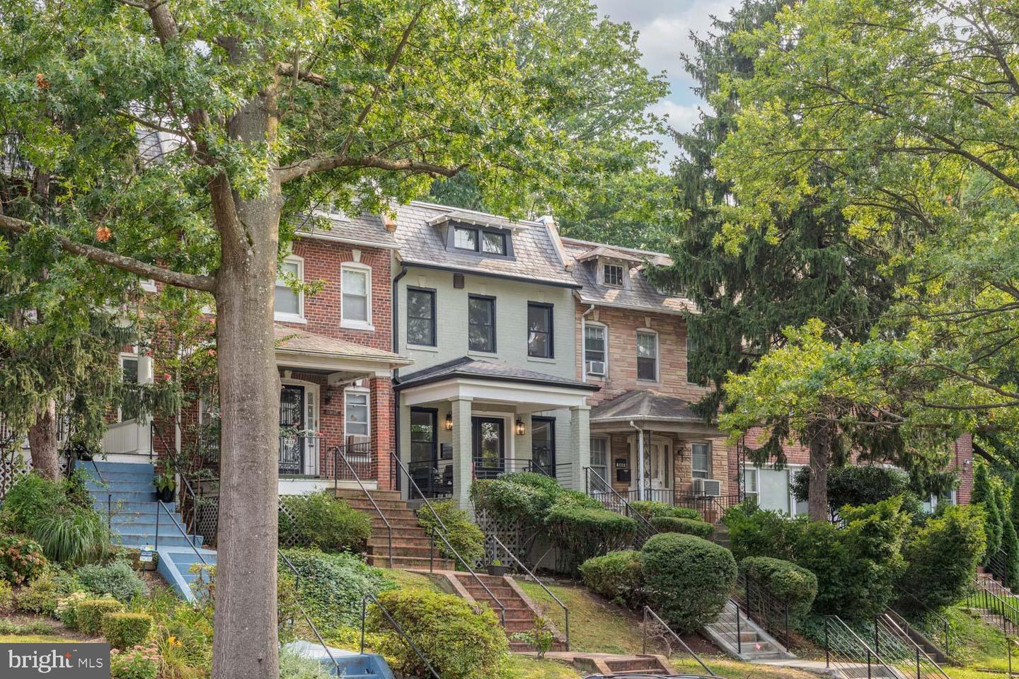 1438 Taylor St NW