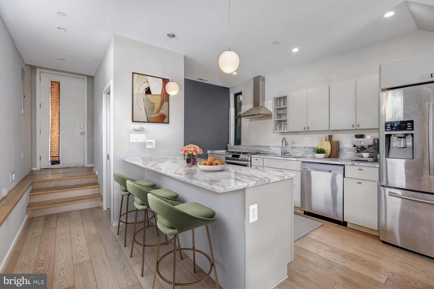 706 16TH STREET NE A