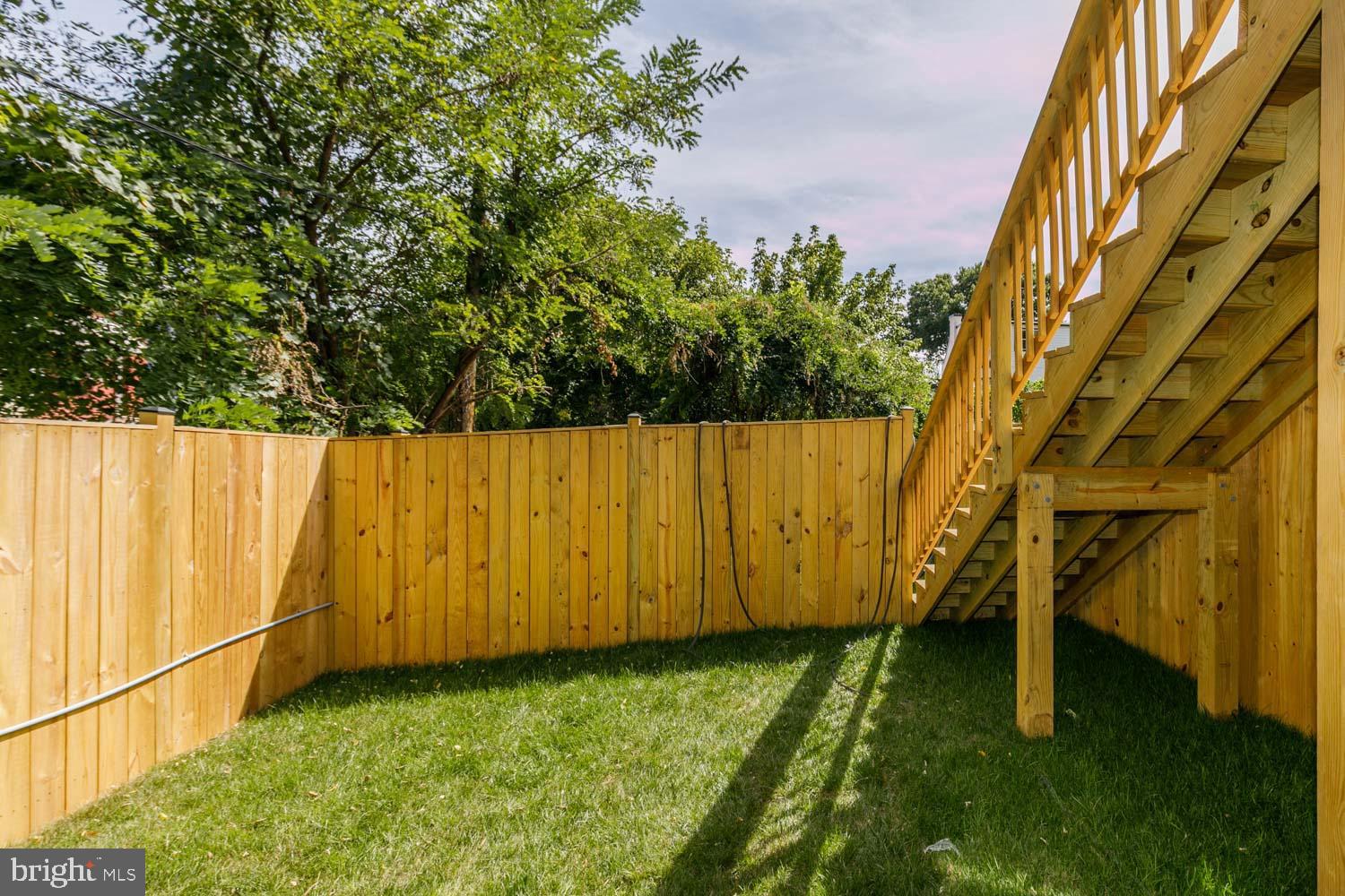 426 MANOR PLACE NW 2
