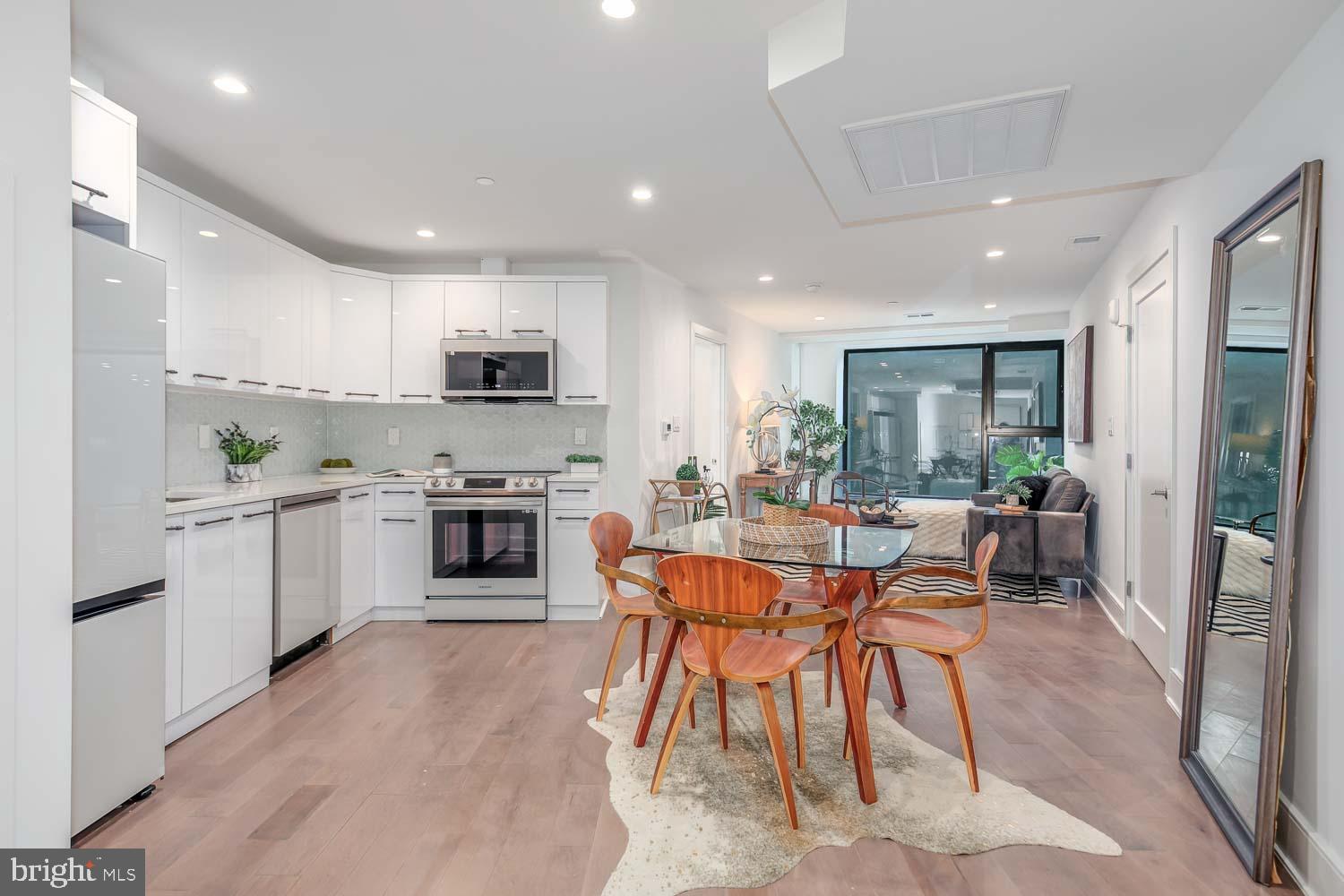 4328 GEORGIA AVENUE NW B01