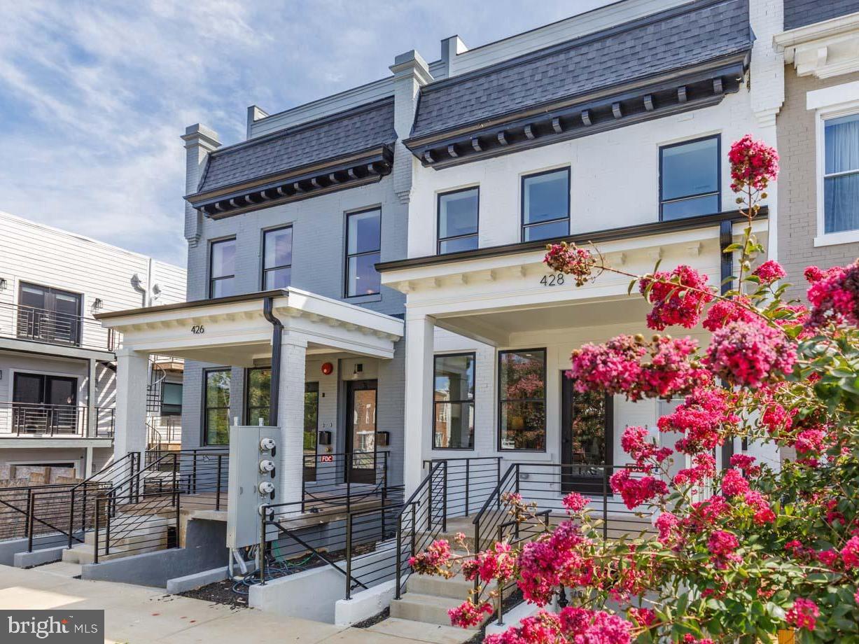 428 MANOR PLACE NW 1