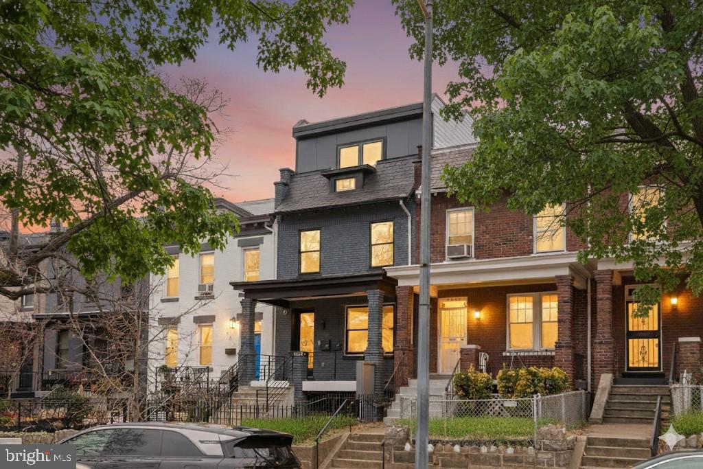 1218 5TH STREET NE 2