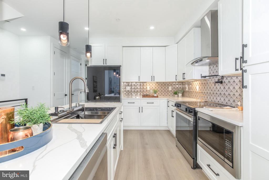 1218 5TH STREET NE A