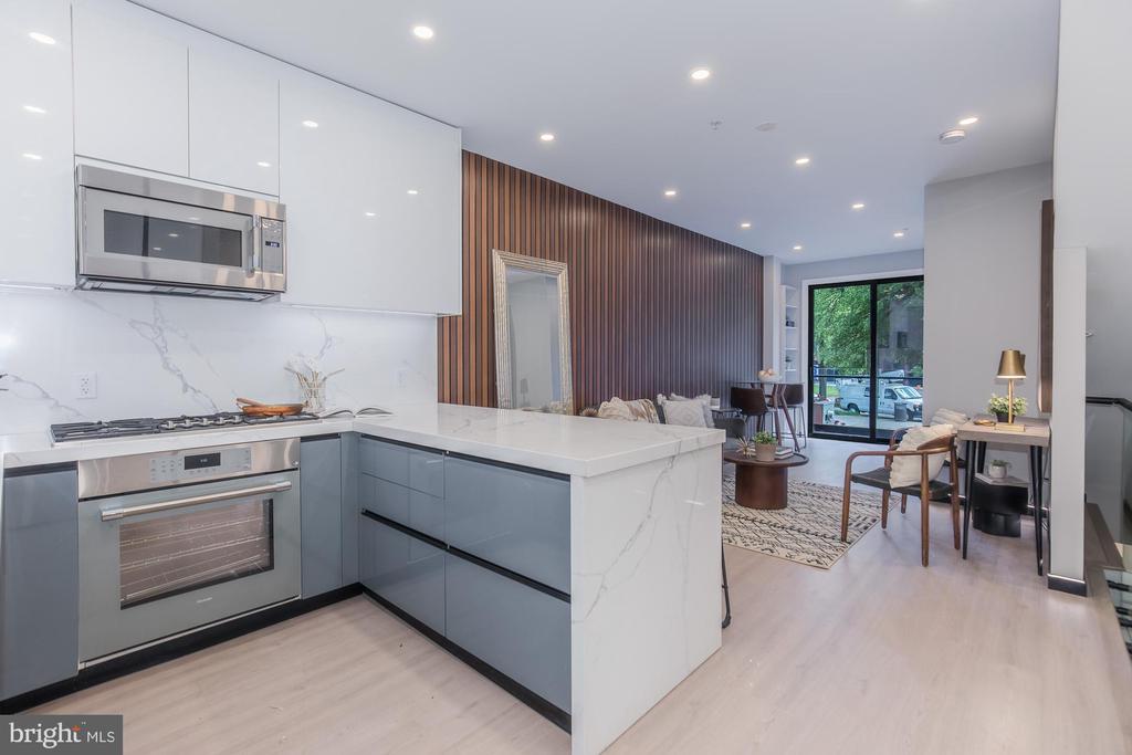 1332 G STREET SE 1