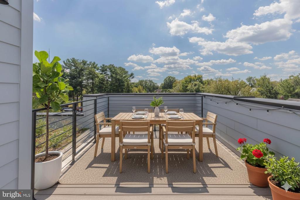 4347 HARRISON STREET NW Unit: PENTHOUSE 8
