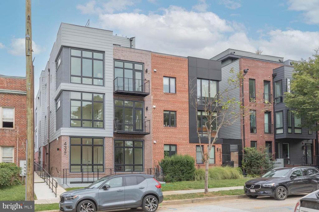 4347 HARRISON STREET NW Unit: 6