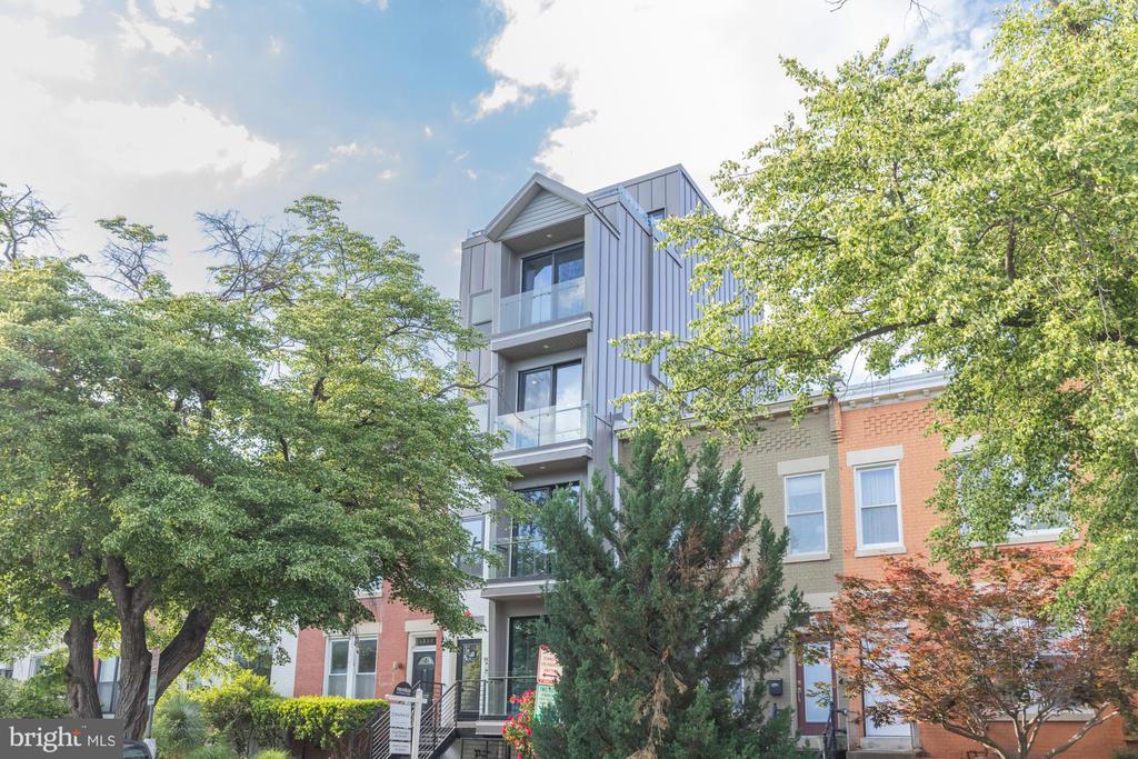 1332 G STREET SE Unit: 2