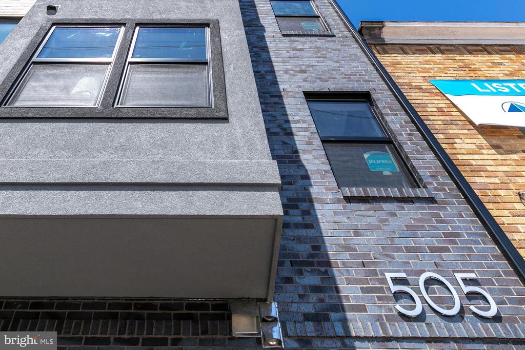 505 KENNEDY STREET NW Unit: 002