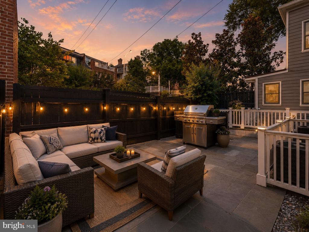 1867 PARK ROAD NW Unit: 1