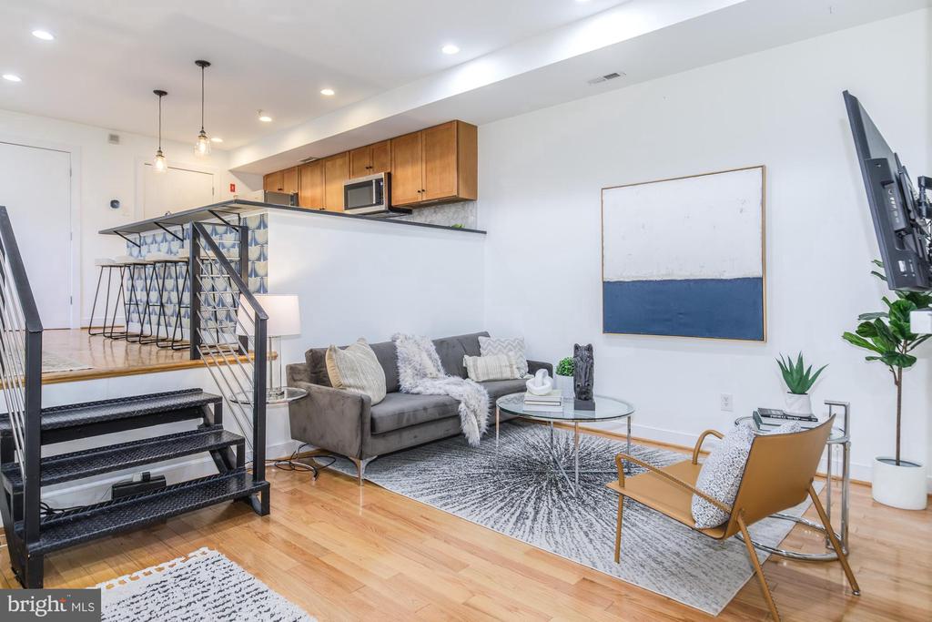 1240 4TH STREET NW Unit: T