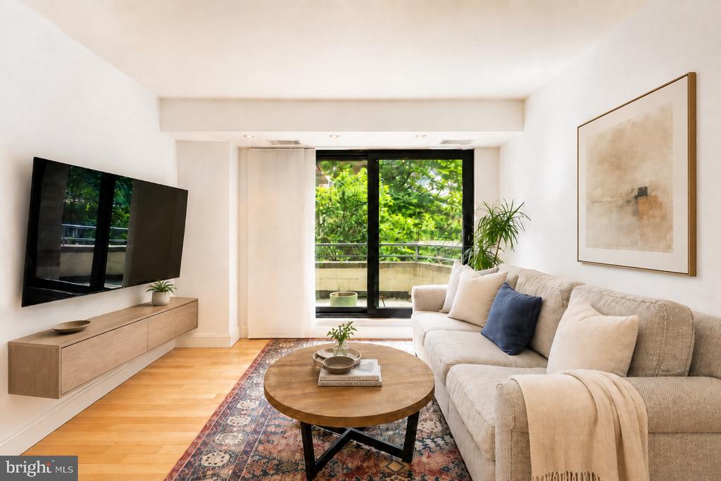 1401 17TH STREET NW Unit: 201