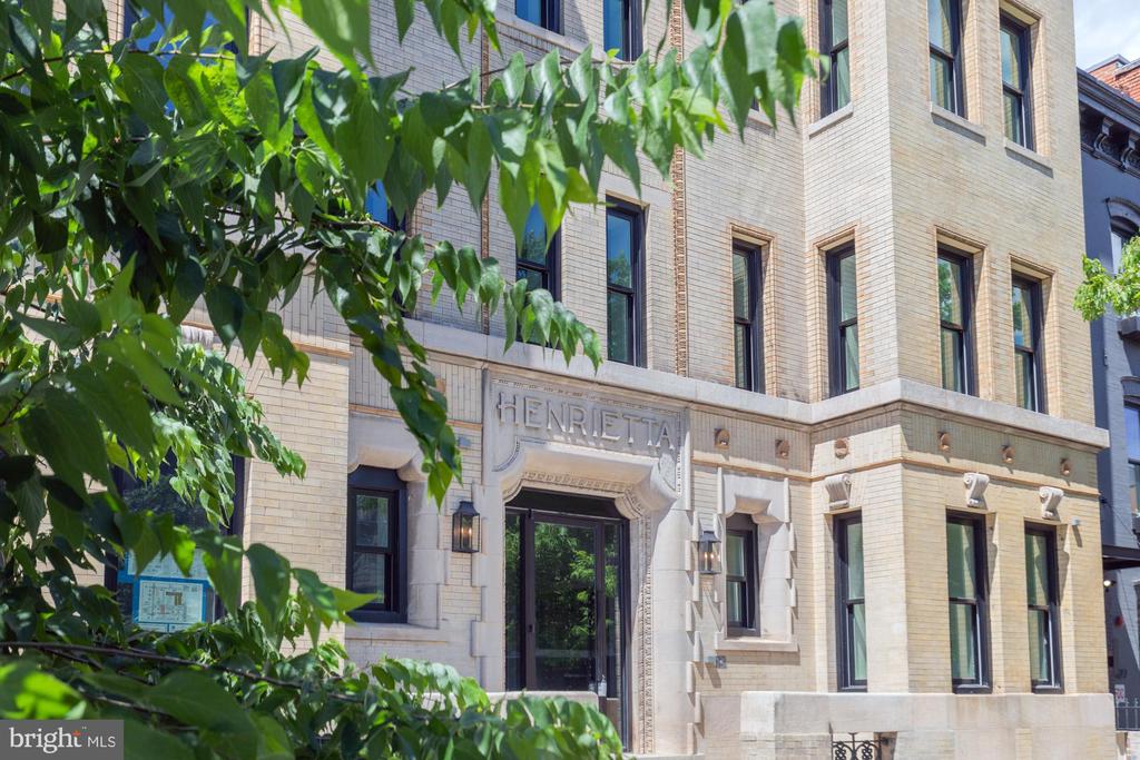 933 N STREET NW Unit: 204