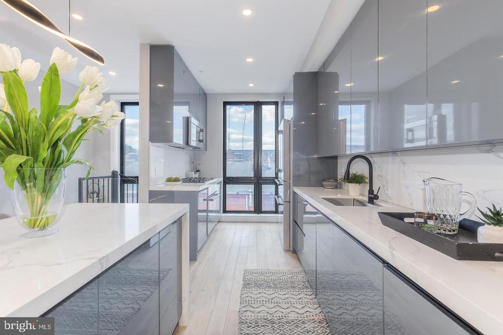 1332 G STREET SE Unit: 3