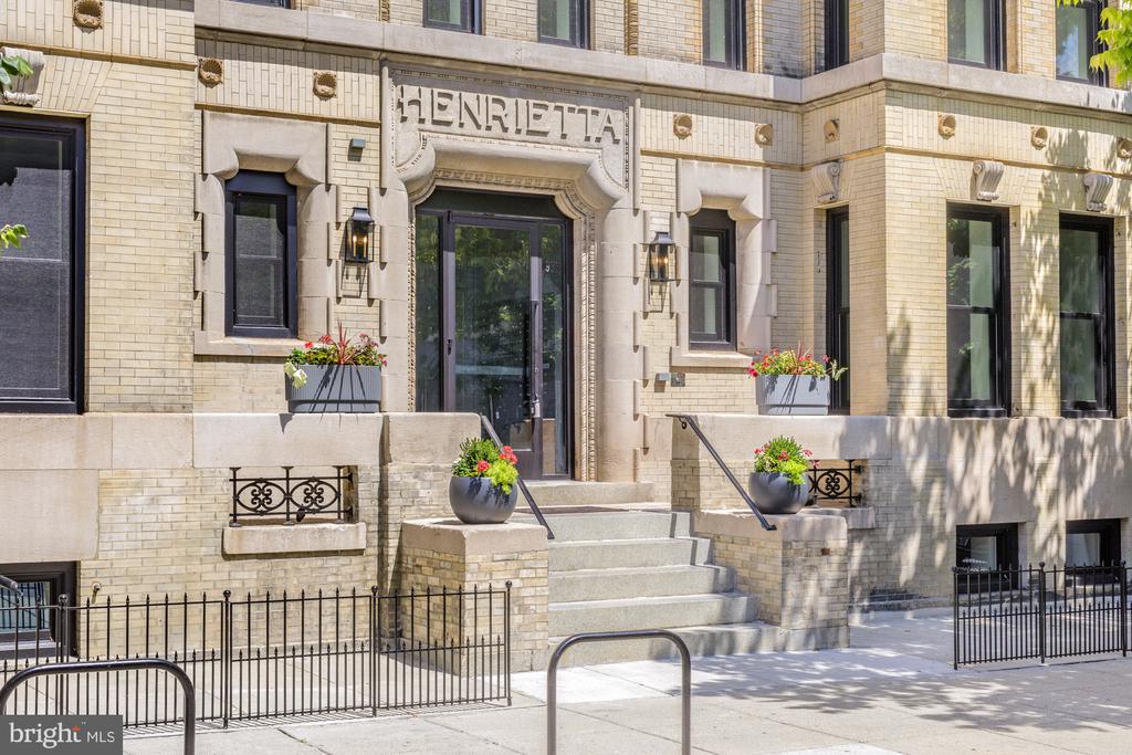 933 N STREET NW Unit: 207