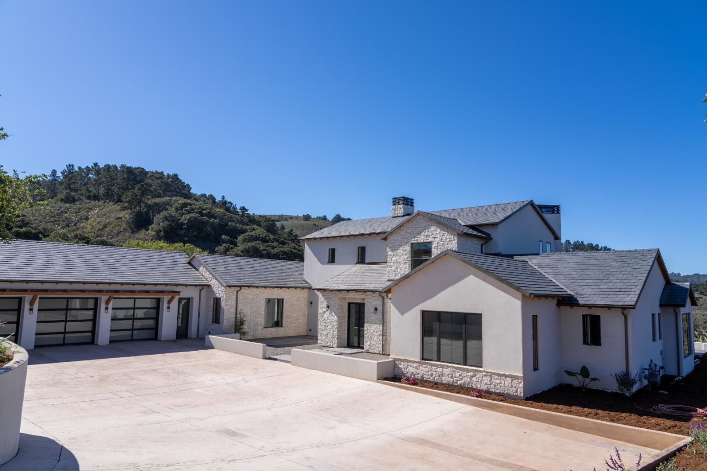 8360 Monterra Views