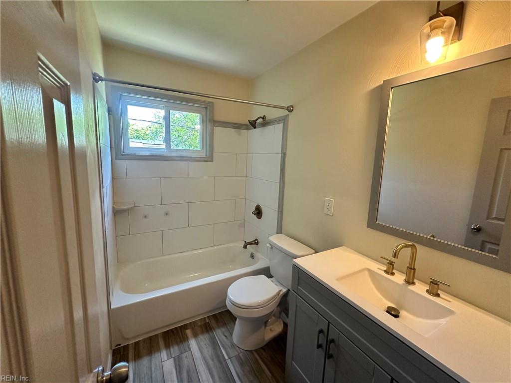 523 Briar Hill RD