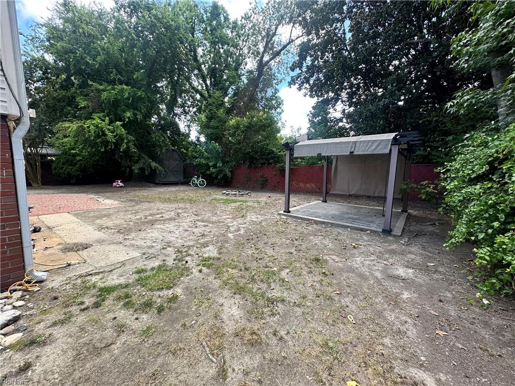 523 Briar Hill RD