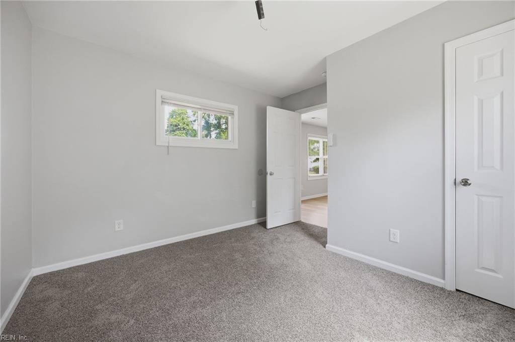 745 Bold ST