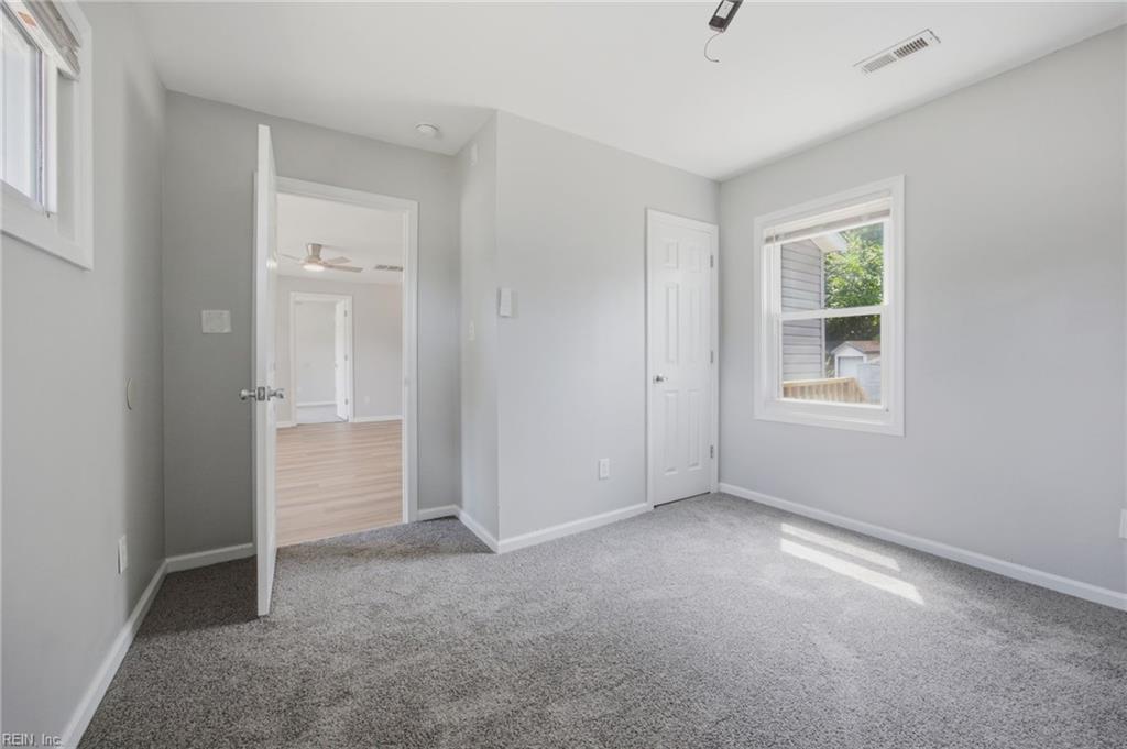 745 Bold ST