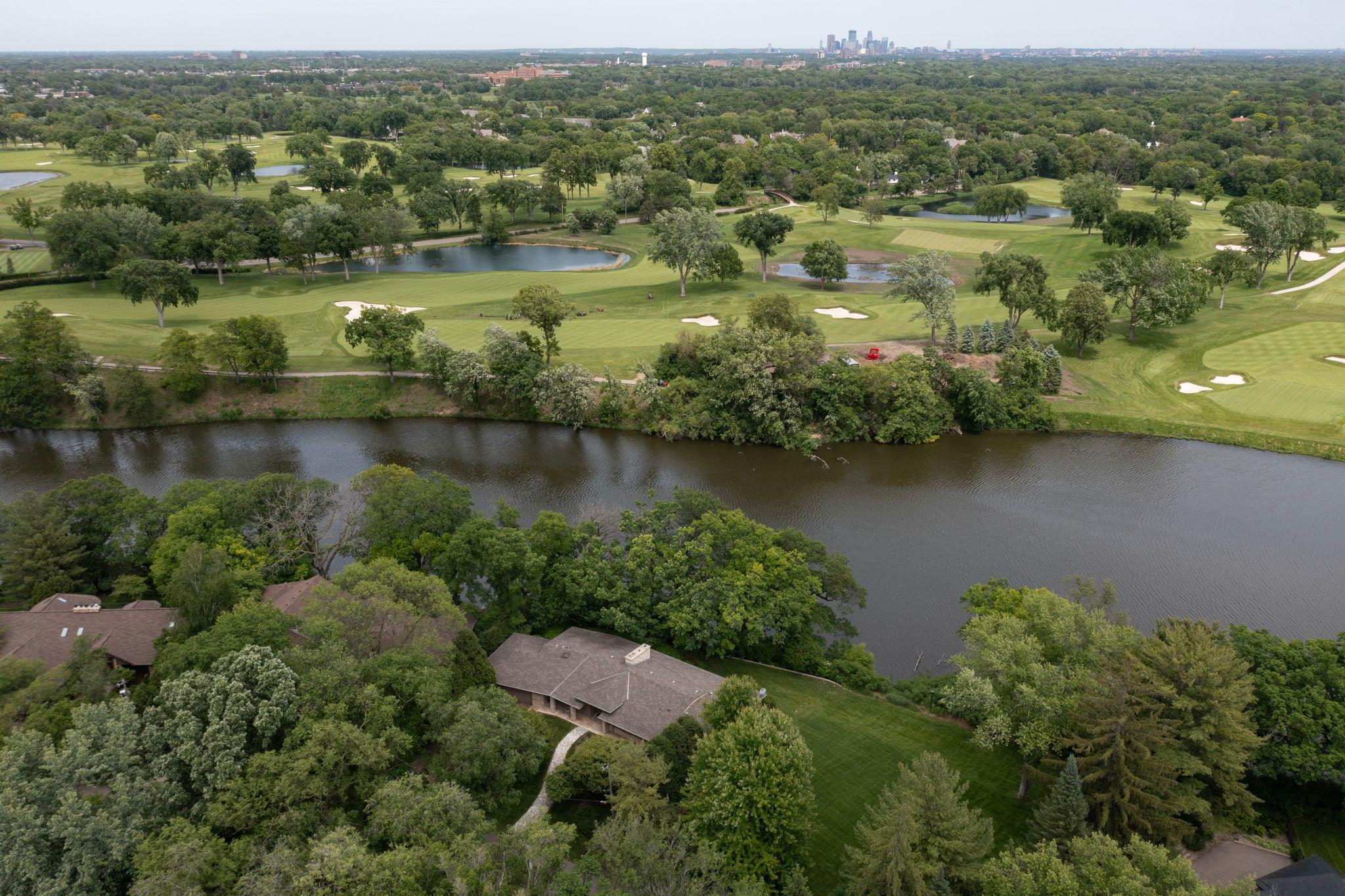 5121/5115 Lake Ridge Road