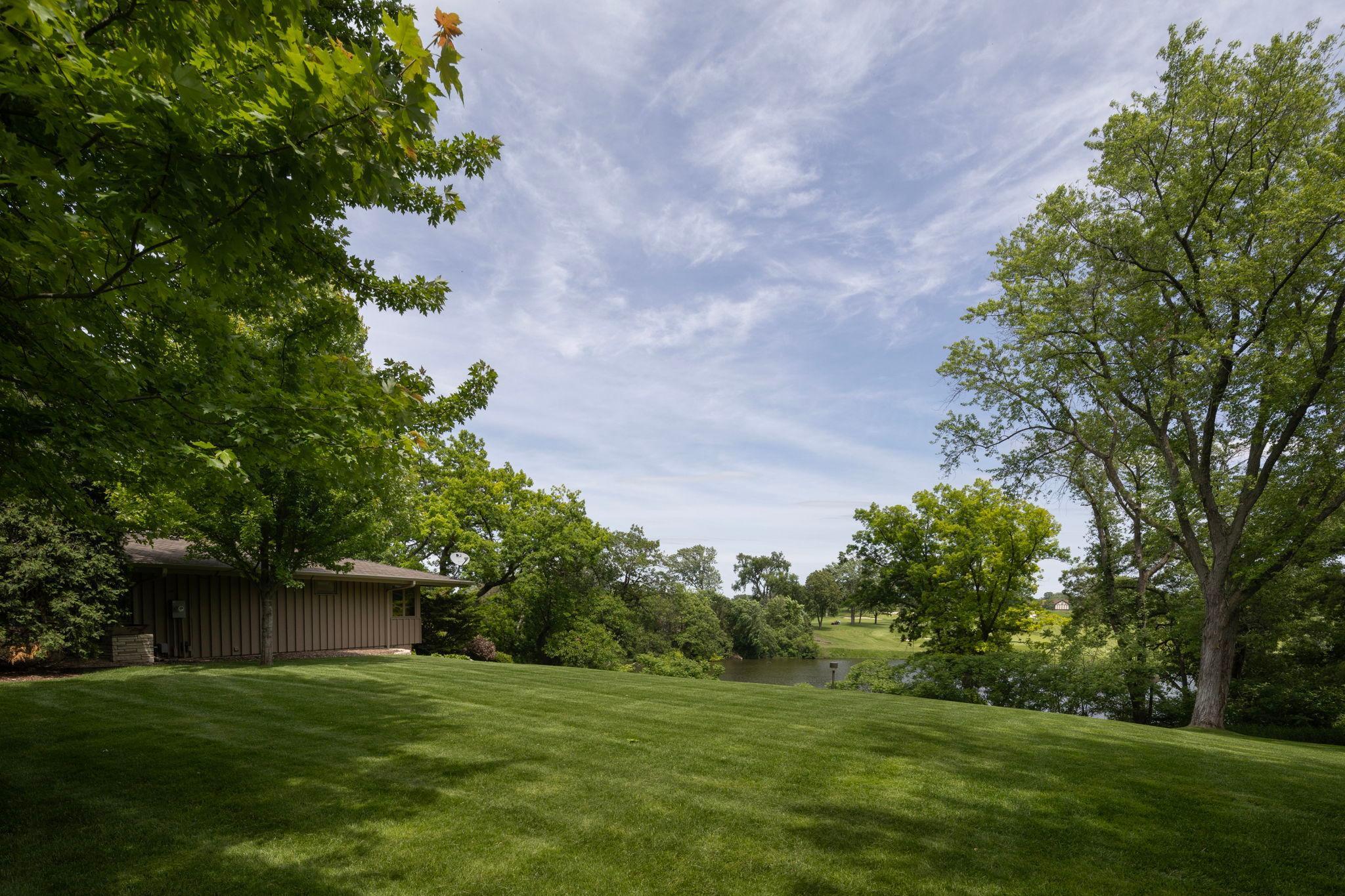 5121/5115 Lake Ridge Road