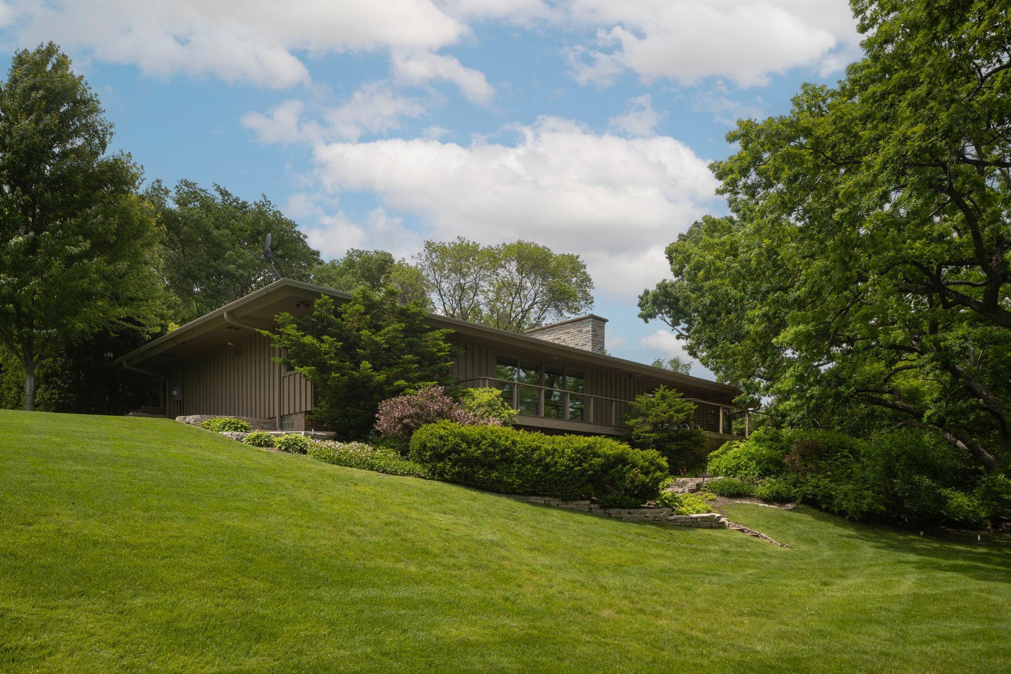 5121/5115 Lake Ridge Road