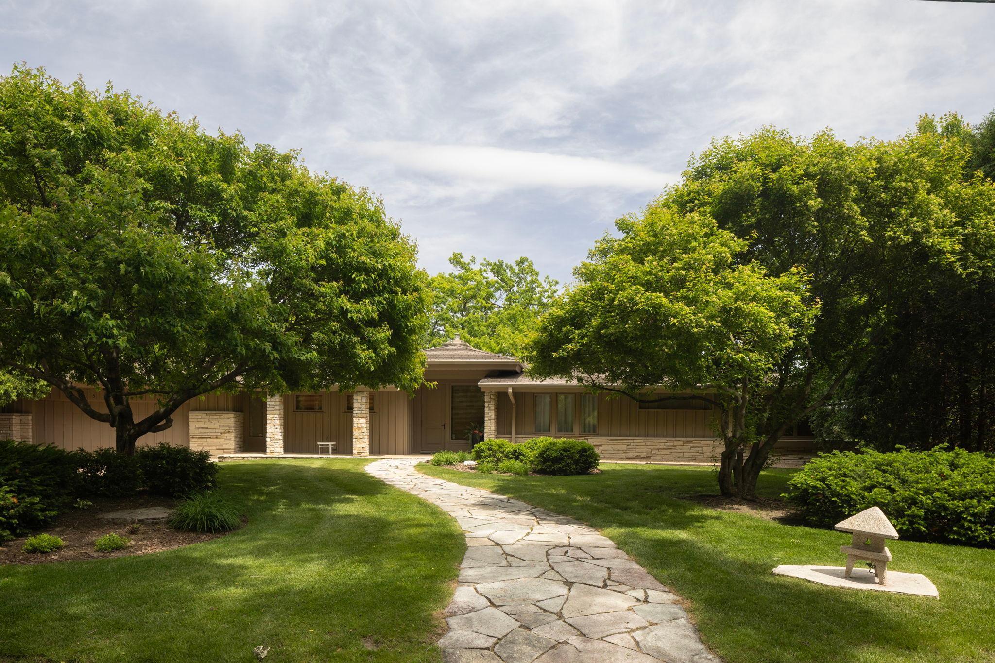 5121/5115 Lake Ridge Road