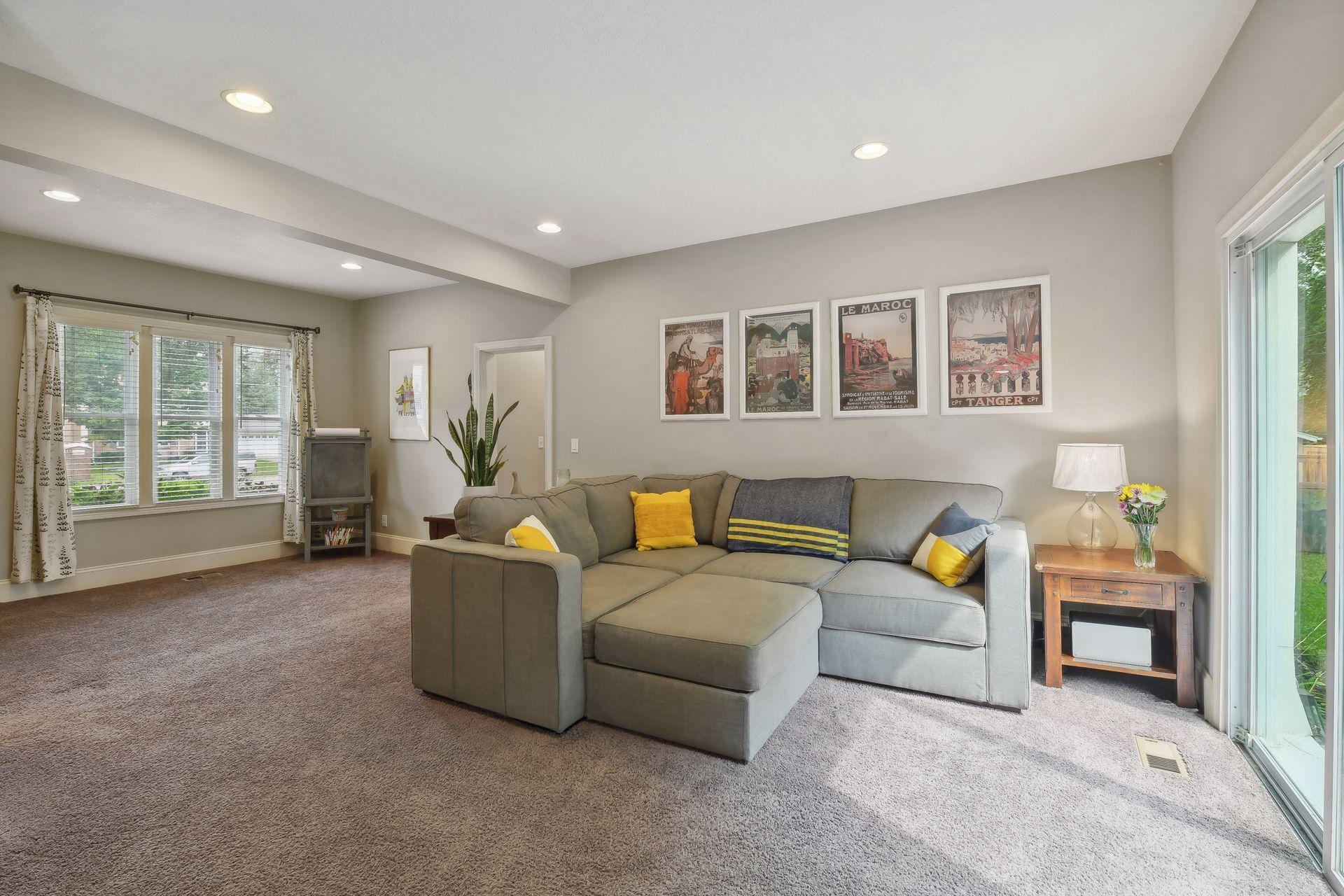 6009 Abbott Avenue S