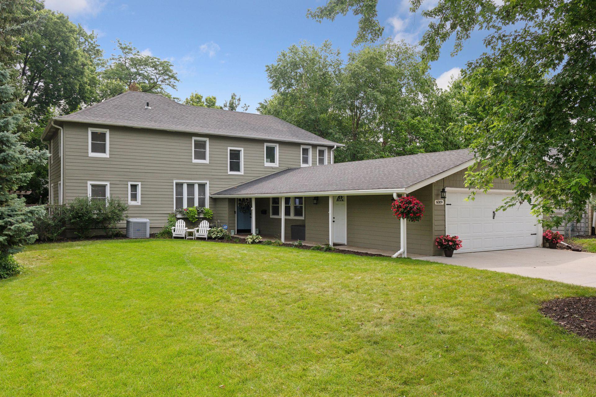 6009 Abbott Avenue S