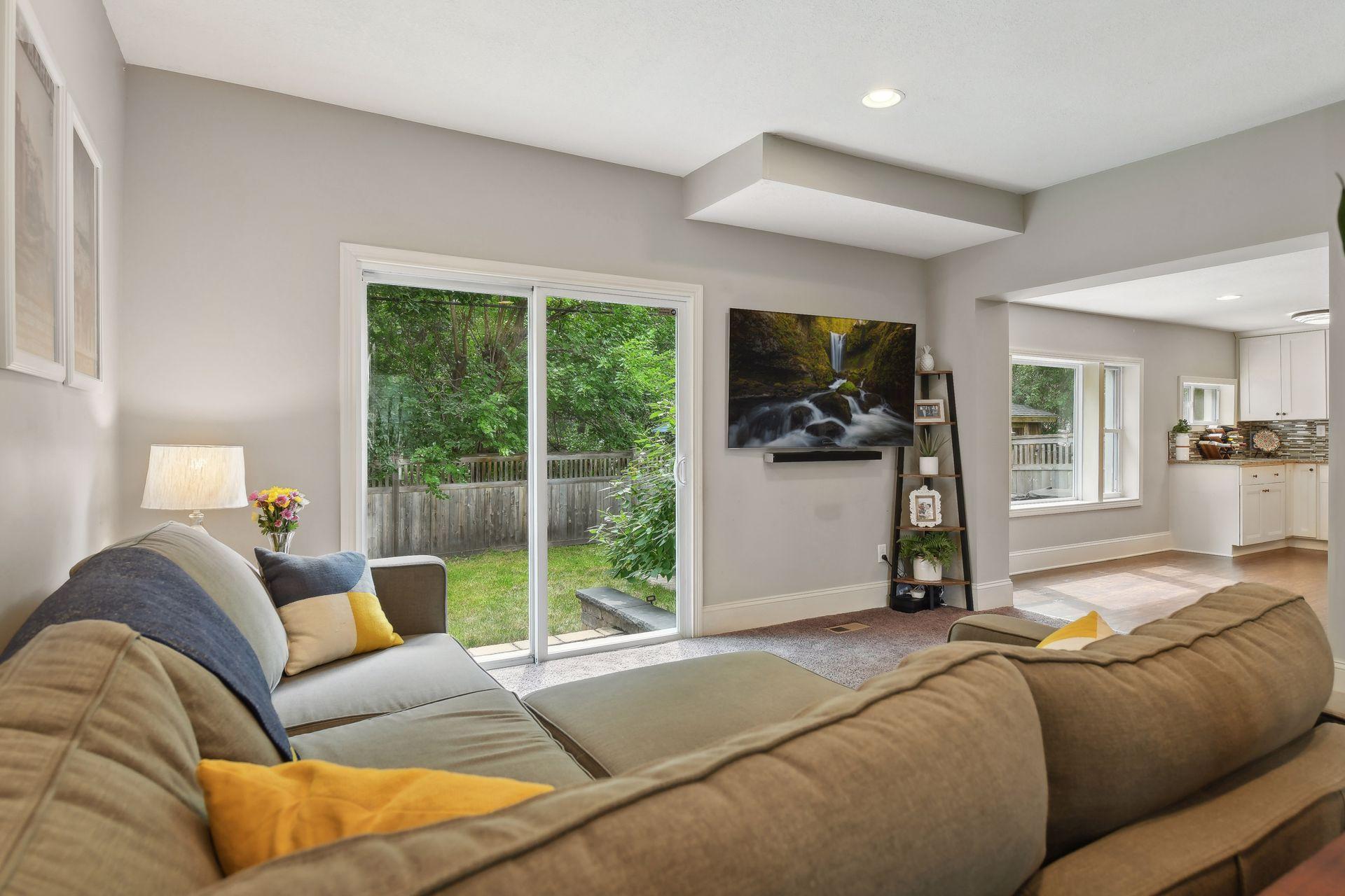 6009 Abbott Avenue S