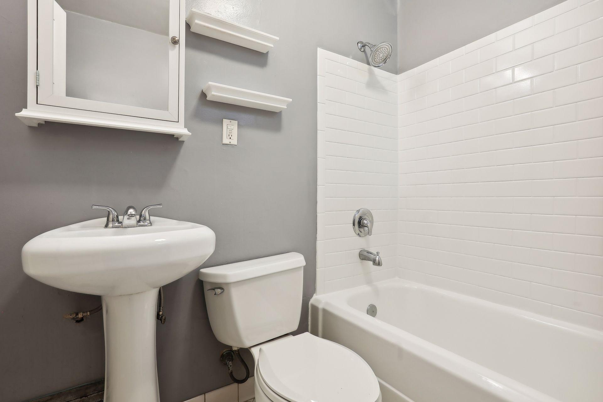 2407 Fillmore Street NE