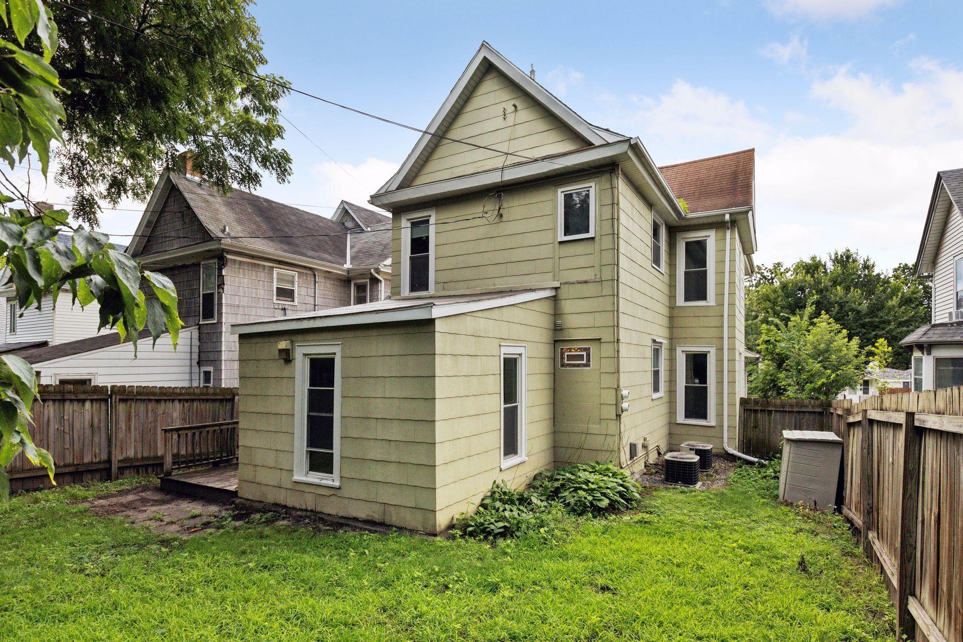 2407 Fillmore Street NE