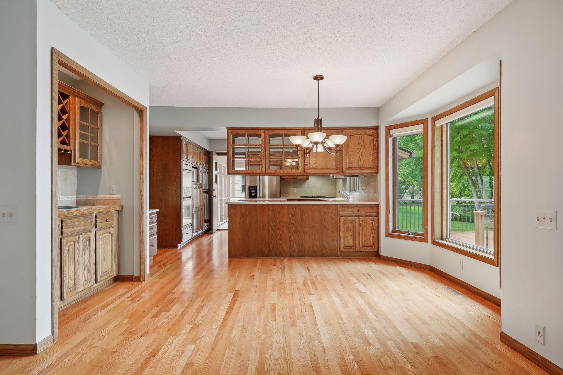 4705 Goldenrod Lane N