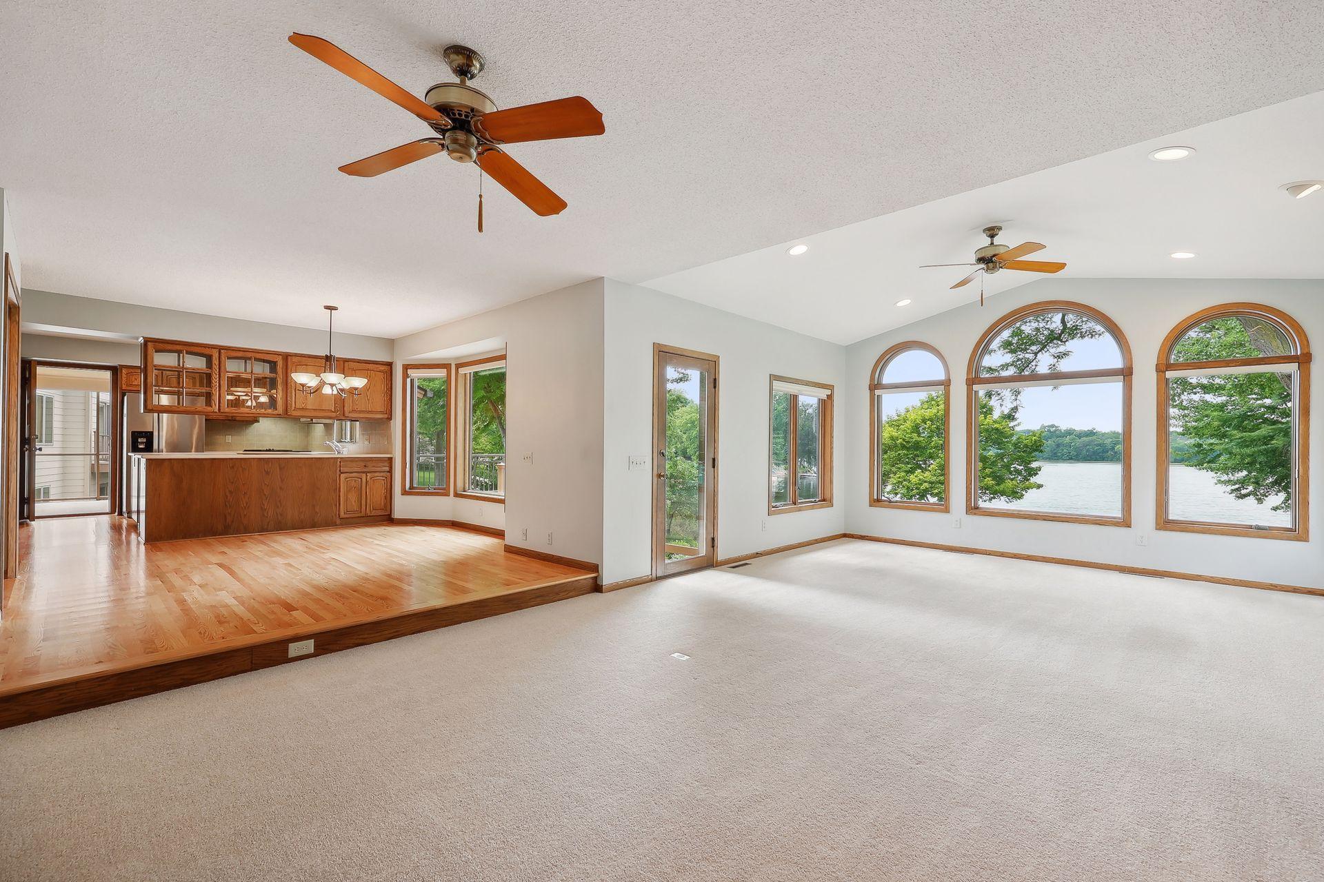 4705 Goldenrod Lane N