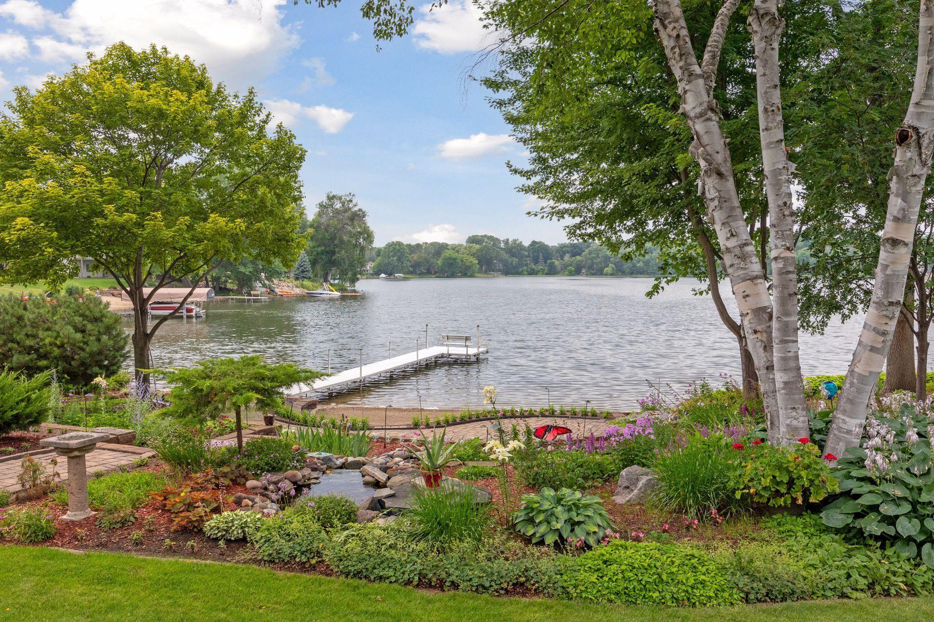 4705 Goldenrod Lane N